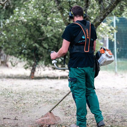 Paysagiste Presta-Express en intervention – déménagement nettoyage Lorraine Luxembourg